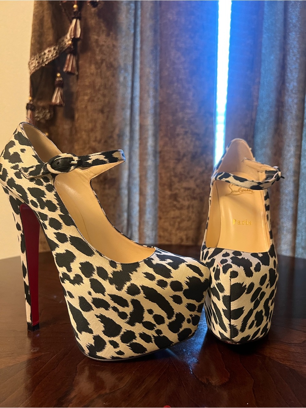 (Price FIRM) Christian Louboutin Tissu Leopardino Lady Daf 160 Platform Pumps